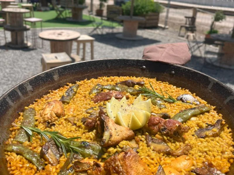 Paella valenciana