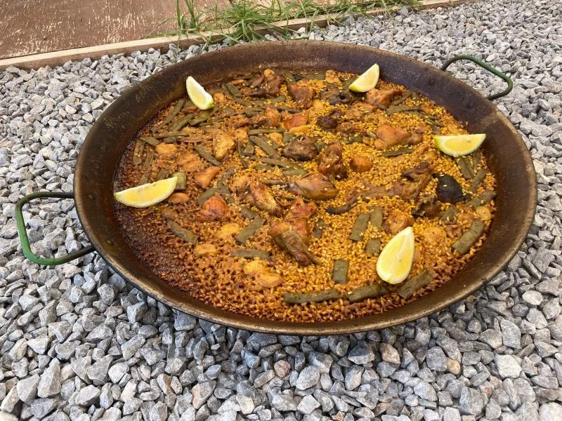 Paella valenciana